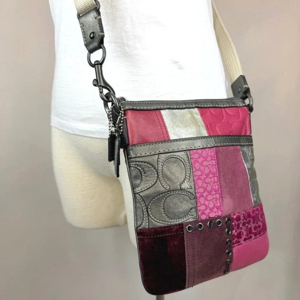 Vintage Y2K COACH Patchwork Pink Silver‎ Crossbody Monogram 2 Hang Tags Festival